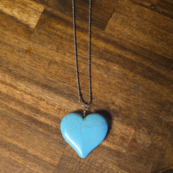 Jewelry - Turquoise Heart Pendant Necklace